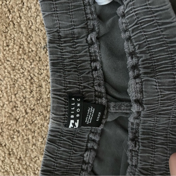 BILLABONG SHORTS - Picture 3 of 5